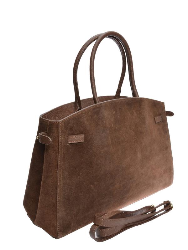 De bruine shopper van achteren